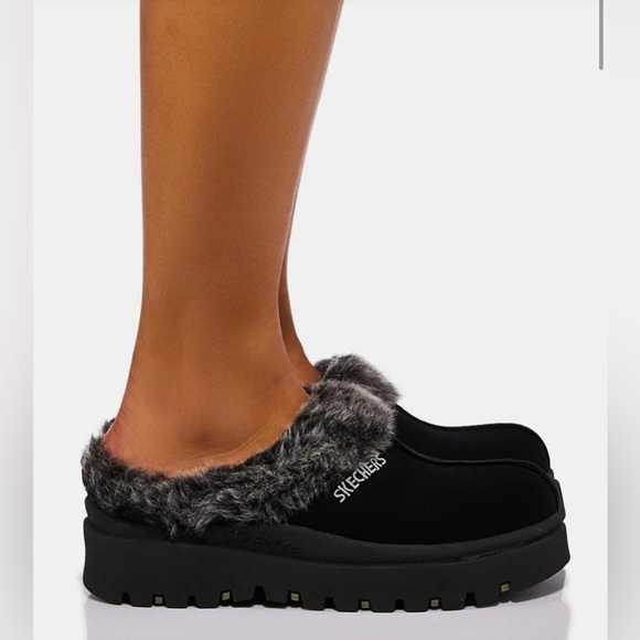 Y2K Skechers Shindigs black fortress clogs suede upper faux fur lined 6.5 - Picture 2 of 13